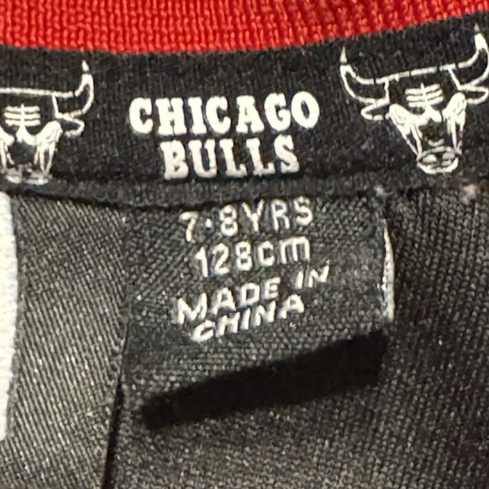 Signed Sz 7-8 YEAR Chicago Bulls Lavine #8 Basketball Jersey NBA, Kids Black Red